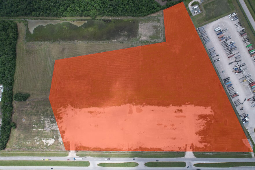 9322 Bay Area Blvd, Pasadena, TX à louer - Photo du bâtiment - Image 2 de 2