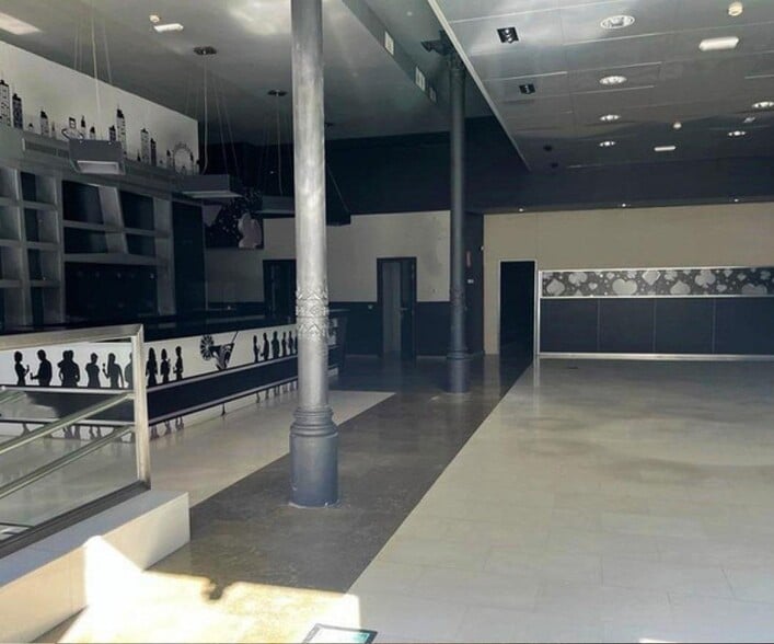 Retail in Córdoba, Córdoba for lease - Building Photo - Image 3 of 5