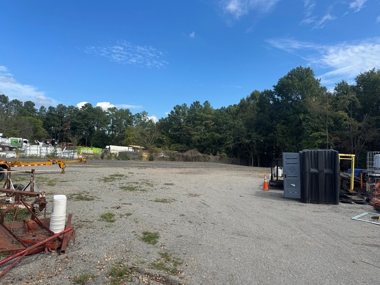 10420 Lewistown Rd, Ashland, VA à louer - Photo du bâtiment - Image 2 de 3