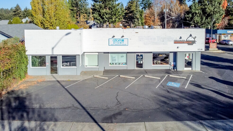 5718 Pacific Ave SE, Lacey, WA à louer - Photo du bâtiment - Image 2 de 23