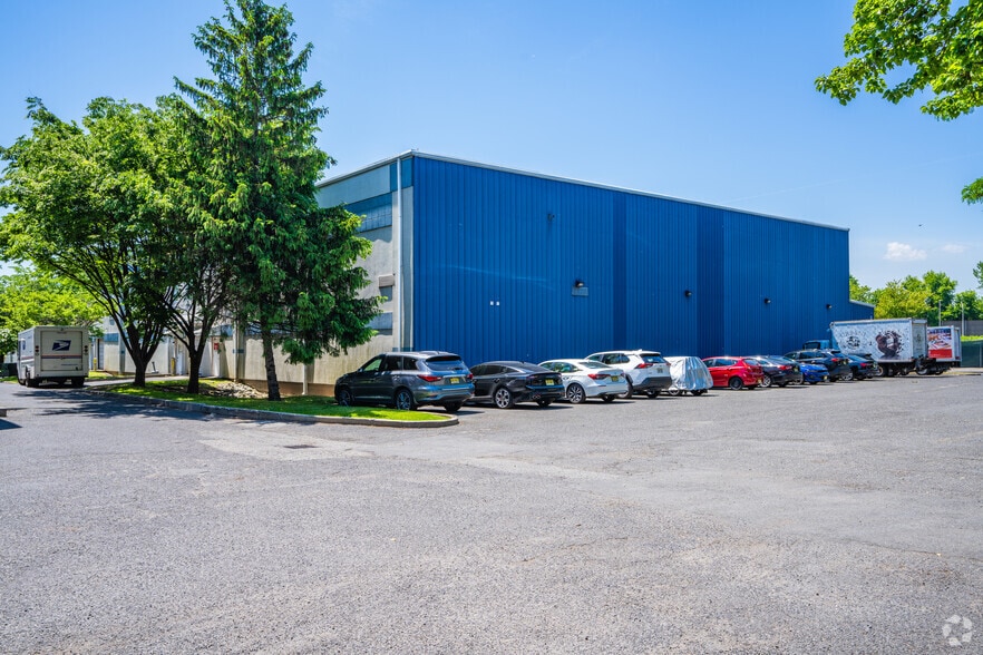 78-82 Henry St, Secaucus, NJ for lease - Primary Photo - Image 1 of 7