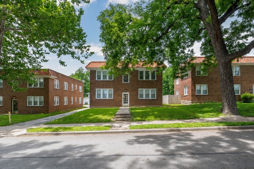 4240-4244 Holly Street, Kansas City, MO for sale - Building Photo - Image 3 of 12