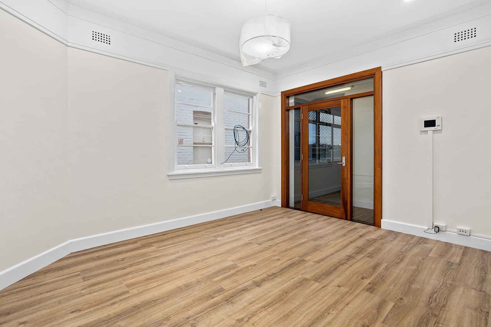 135 Crown St, Wollongong for lease Interior Photo- Image 1 of 4
