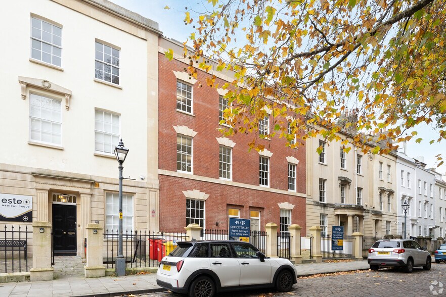 50 Queen Sq, Bristol à louer - Photo du bâtiment - Image 3 de 15