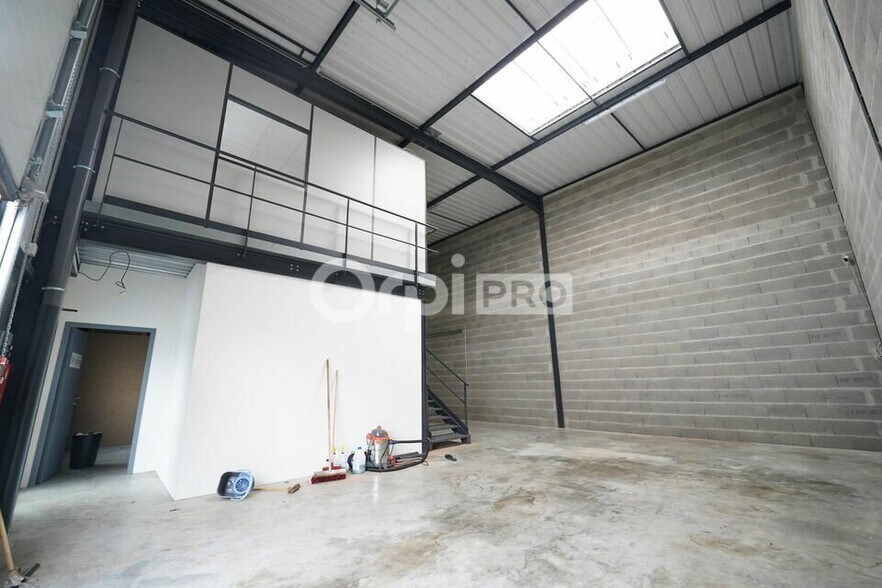662 Rue Des Jonchères, Genay à louer - Photo intérieure - Image 2 de 9
