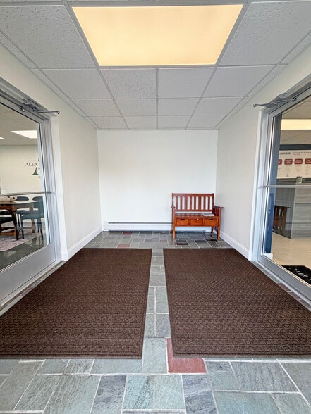 860 Main St, Sanford, ME for sale - Building Photo - Image 3 of 11