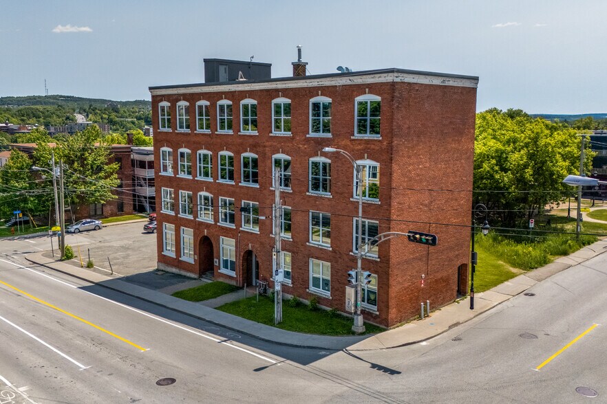 266-268 St Aberdeen, Sherbrooke, QC for lease - Building Photo - Image 2 of 6