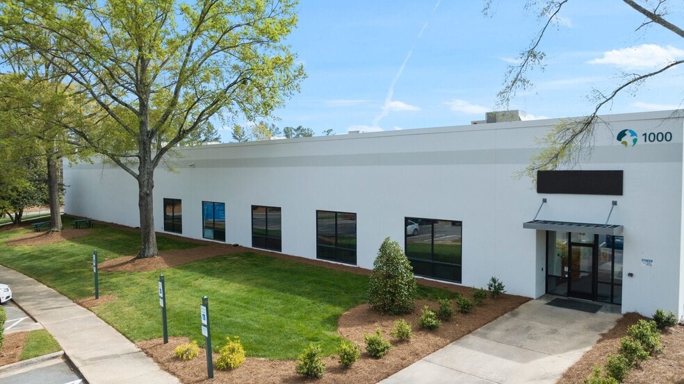 1000 Parliament Ct, Durham, NC for lease - Building Photo - Image 1 of 2