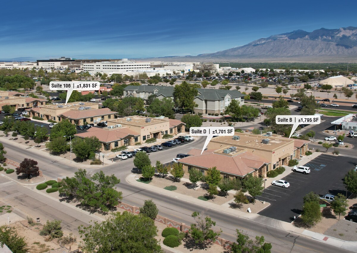 Grande Blvd Investment portefeuille de 3 propriétés à vendre sur LoopNet.ca Photo du bâtiment- Image 1 de 13