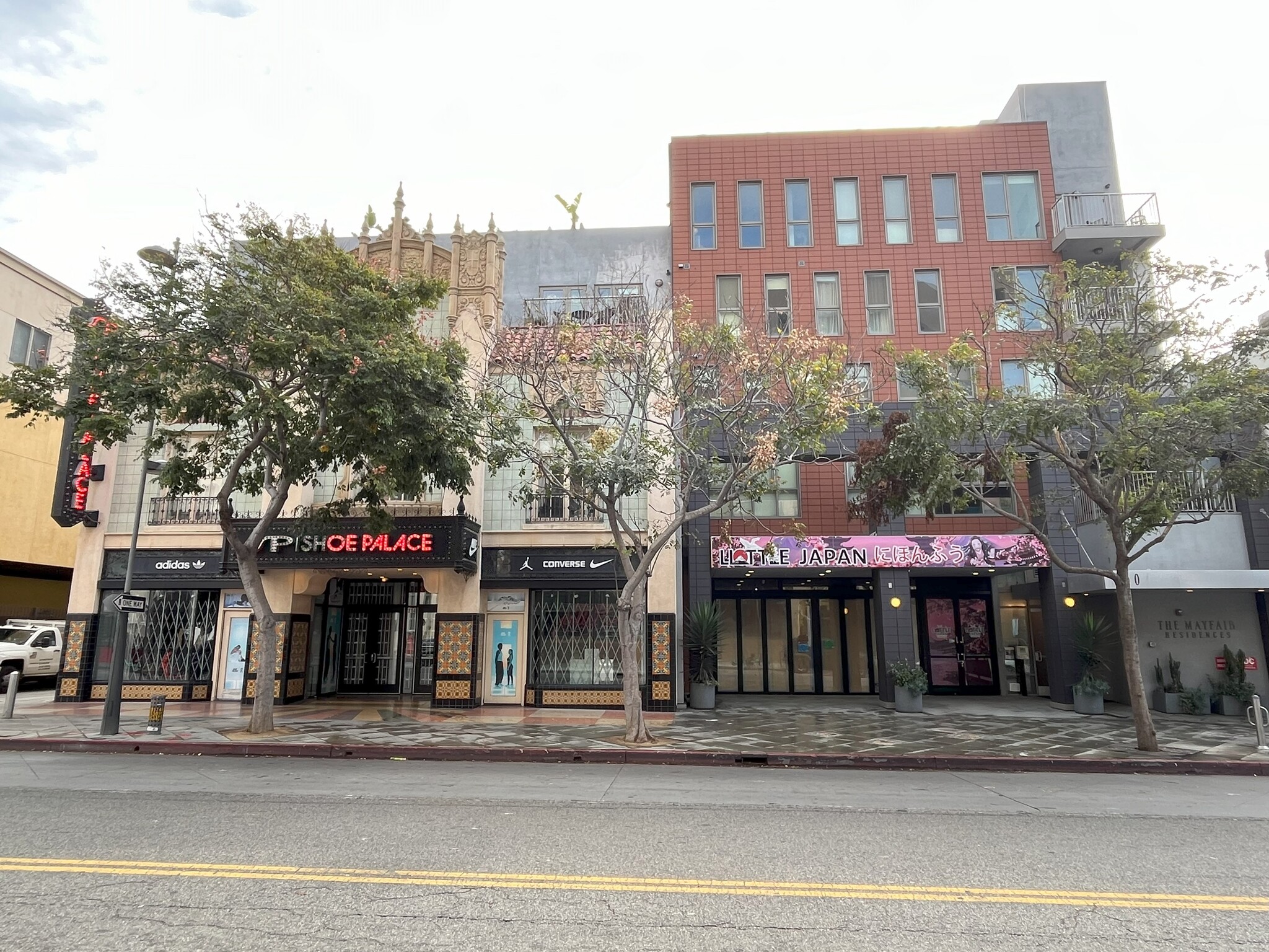 214 Santa Monica Blvd, Santa Monica, CA for lease Building Photo- Image 1 of 8