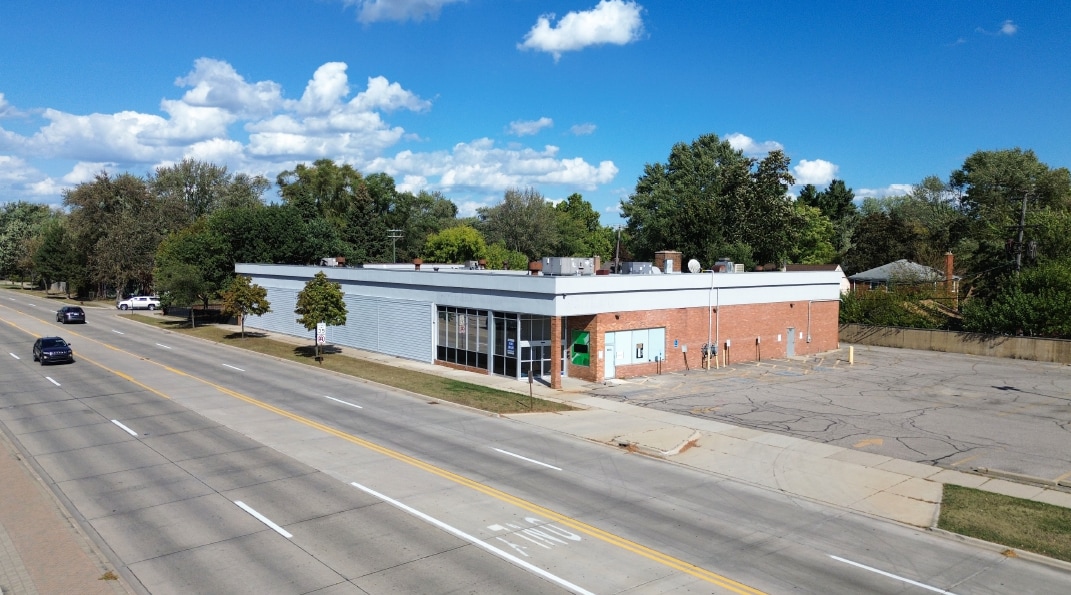 26020 Coolidge Hwy, Huntington Woods, MI for lease Primary Photo- Image 1 of 8
