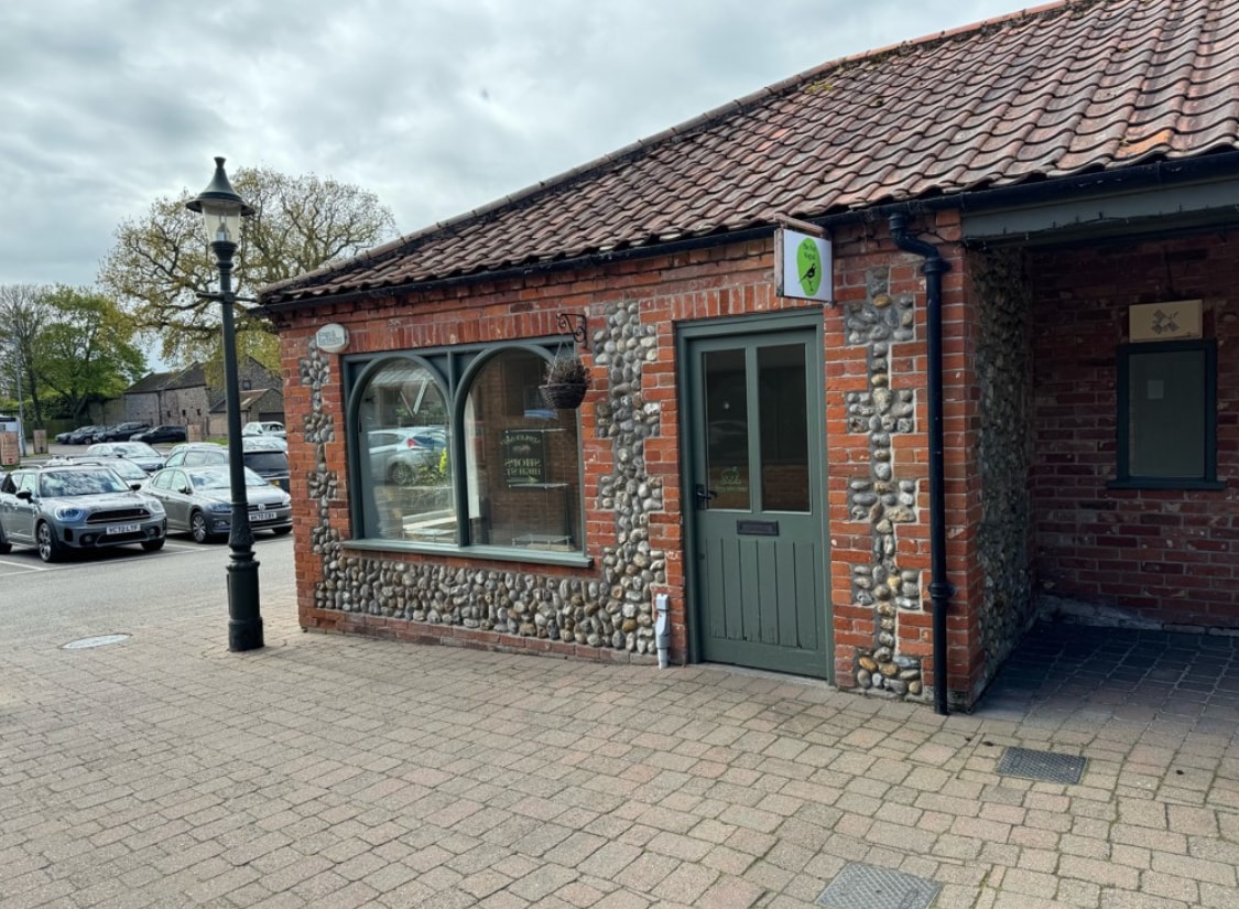 1-8 Appleyard, Holt for lease Primary Photo- Image 1 of 4