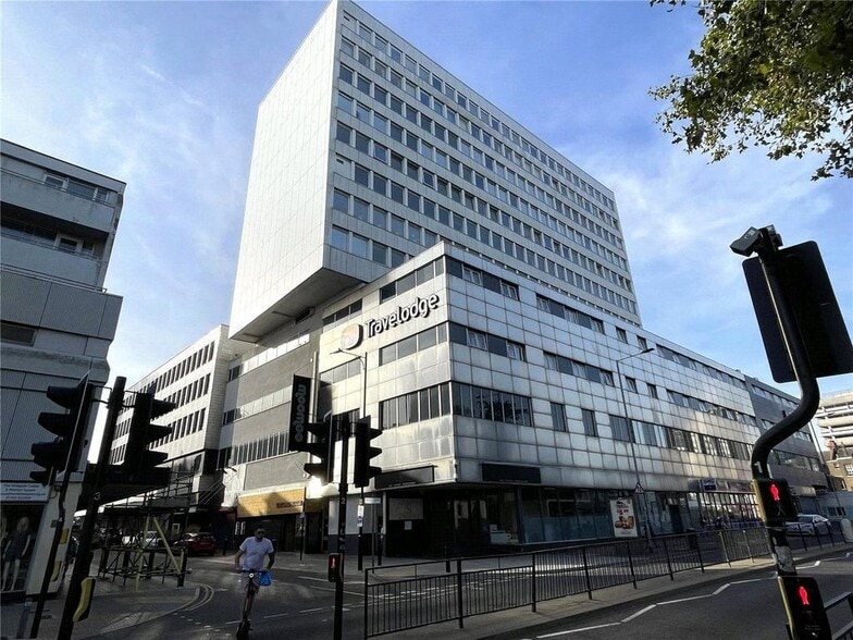 Warrior Sq, Southend On Sea for lease - Building Photo - Image 1 of 71