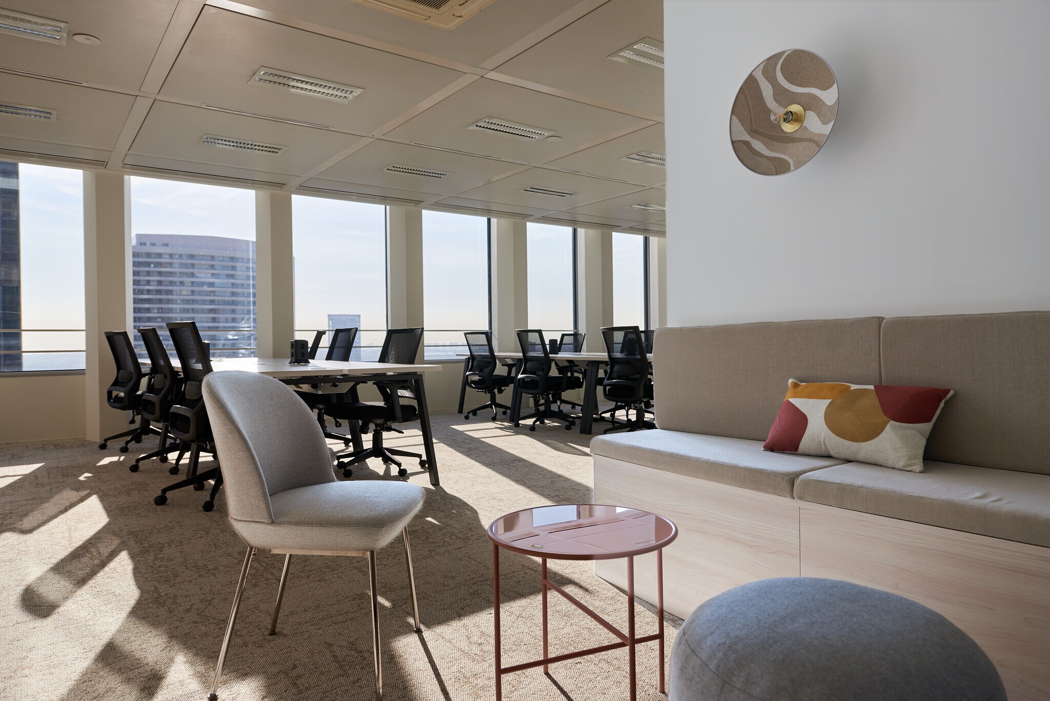 Office in Puteaux for lease Interior Photo- Image 1 of 10