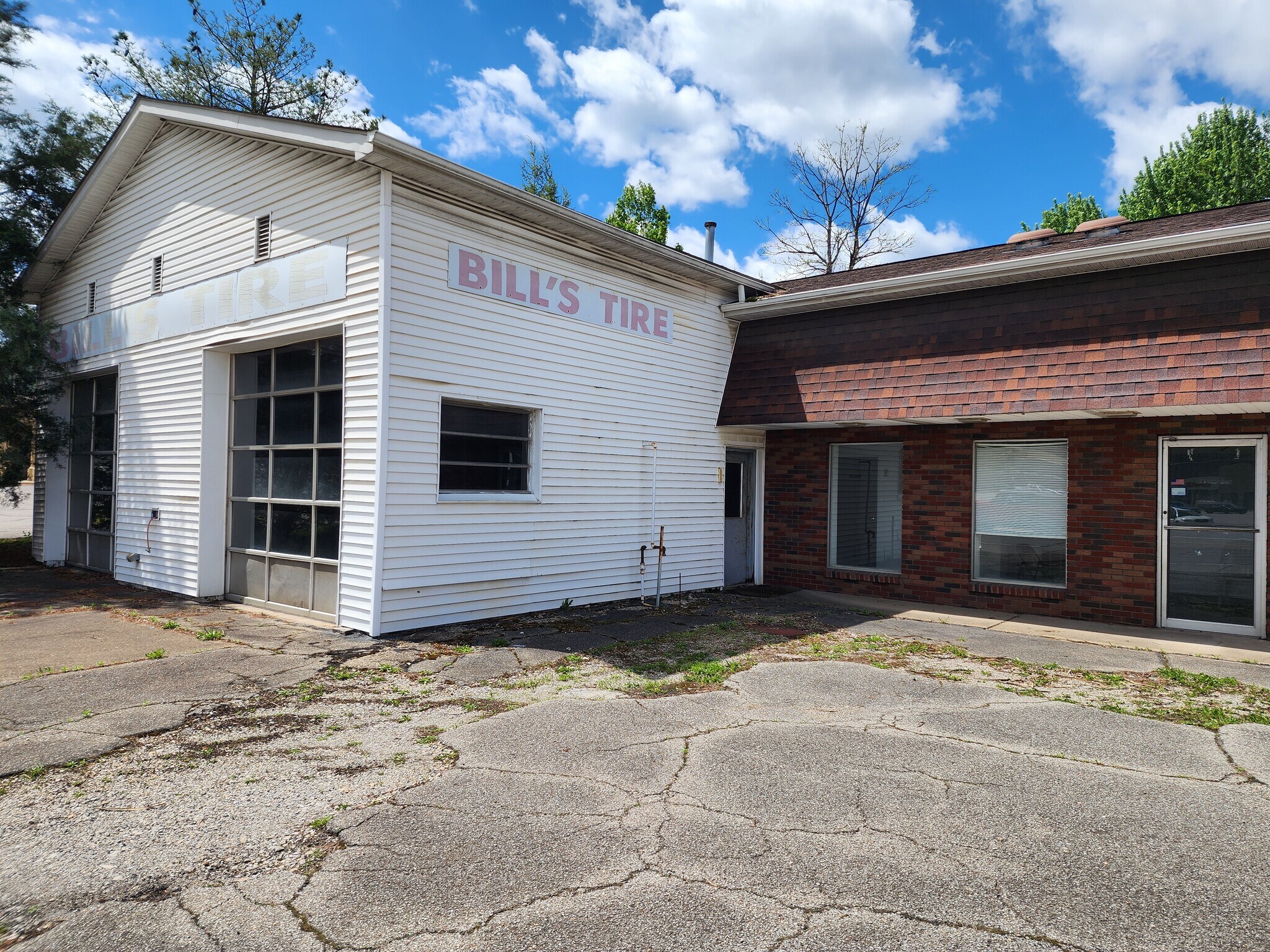 1301 Lafayette Ave, Moundsville, WV à vendre Photo du bâtiment- Image 1 de 13