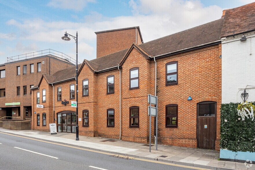 12-20 Oxford St, Newbury à louer - Photo du bâtiment - Image 2 de 3