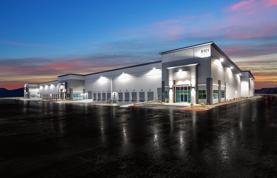 6101 N Hollywood Blvd, Las Vegas, NV for lease - Building Photo - Image 2 of 24