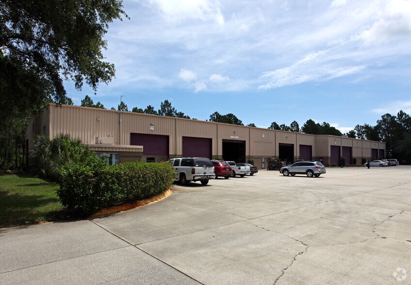 9 W Tower Cir, Ormond Beach, FL for sale - Building Photo - Image 2 of 18