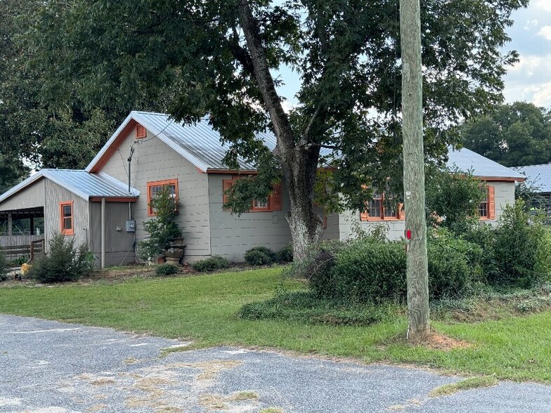 506 General Courtney Hodges Blvd, Perry, GA à louer - Photo du bâtiment - Image 2 de 13