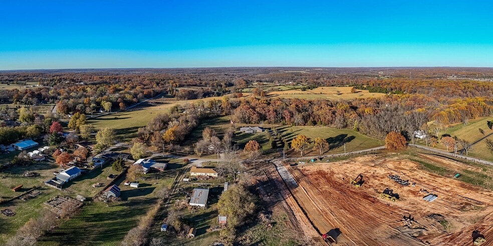 000 Farm Road 127, Springfield, MO à vendre - Photo du bâtiment - Image 2 de 6