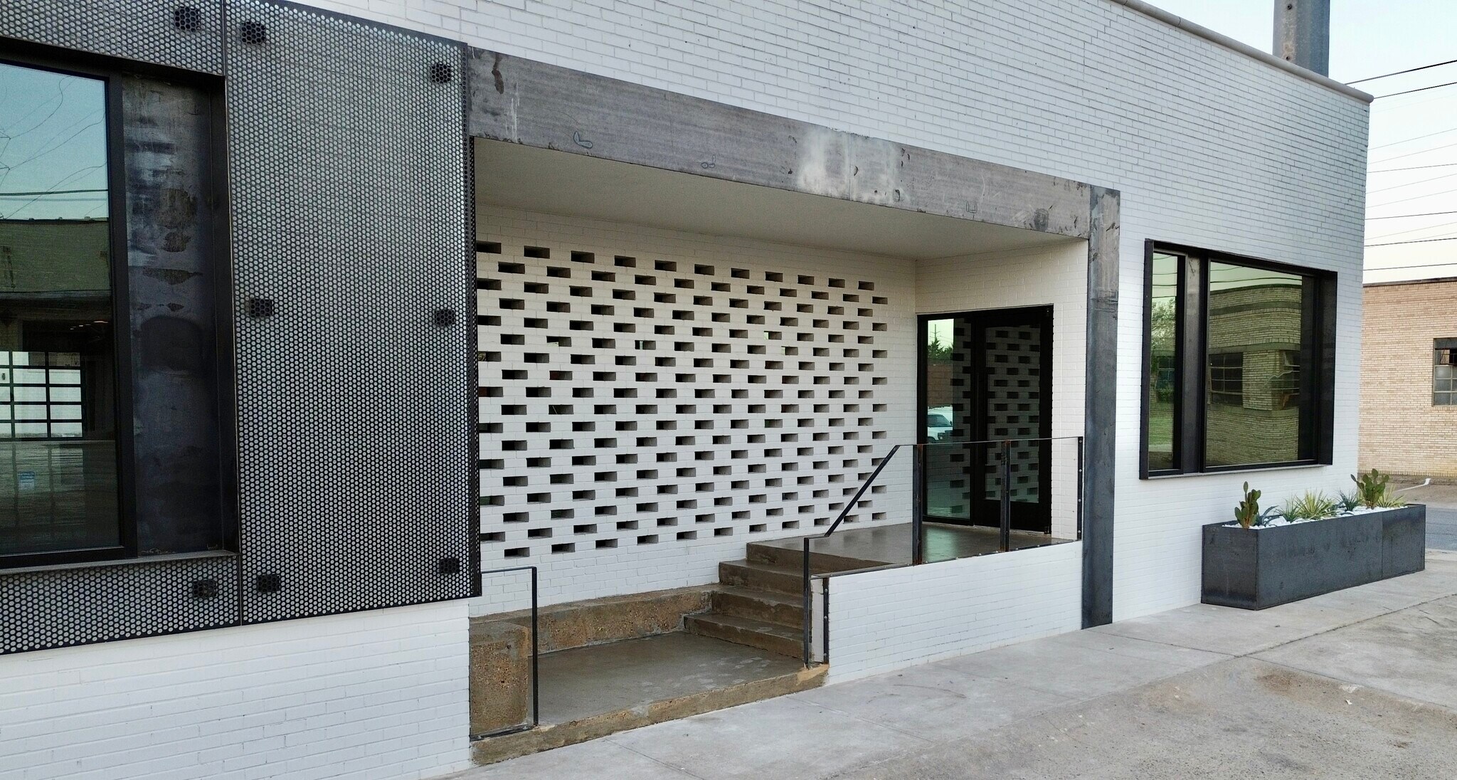 100 Howell St, Dallas, TX à vendre Photo du bâtiment- Image 1 de 19