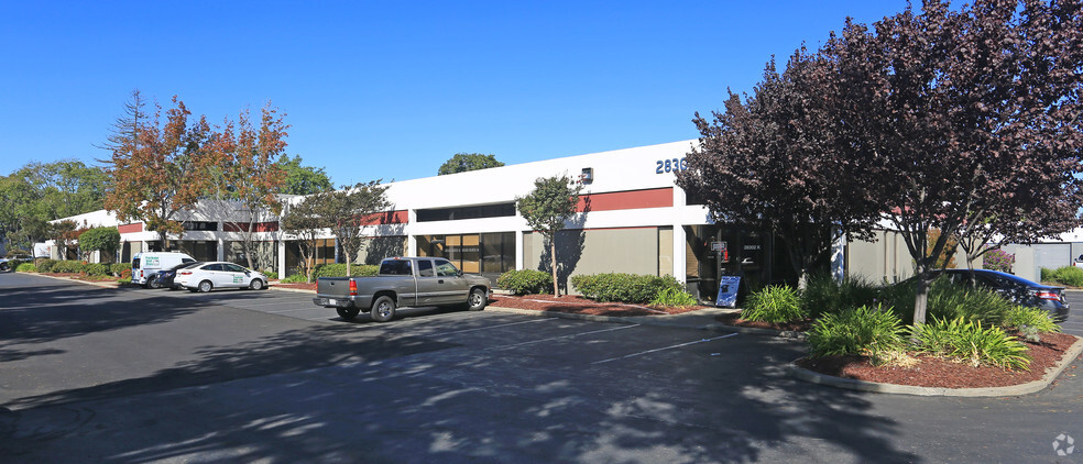 28301 Industrial Blvd, Hayward, CA for lease - Building Photo - Image 1 of 4