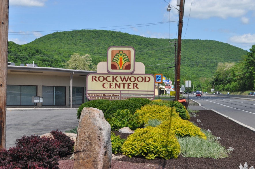 1500-1510 Route 61 Hwy S, Pottsville, PA for lease - Building Photo - Image 2 of 17