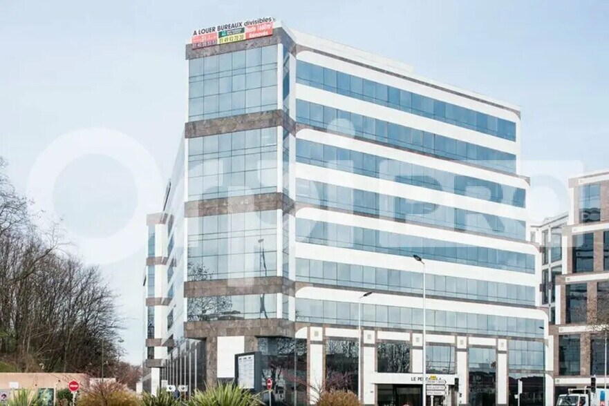 Office in Fontenay-sous-Bois for lease - Building Photo - Image 2 of 5