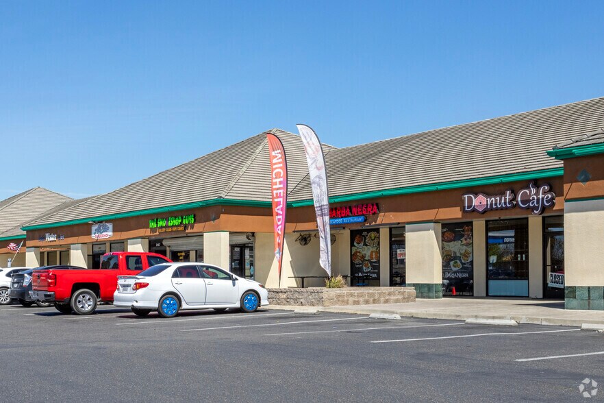 2443-2491 N 10th Ave, Hanford, CA for sale - Building Photo - Image 3 of 5