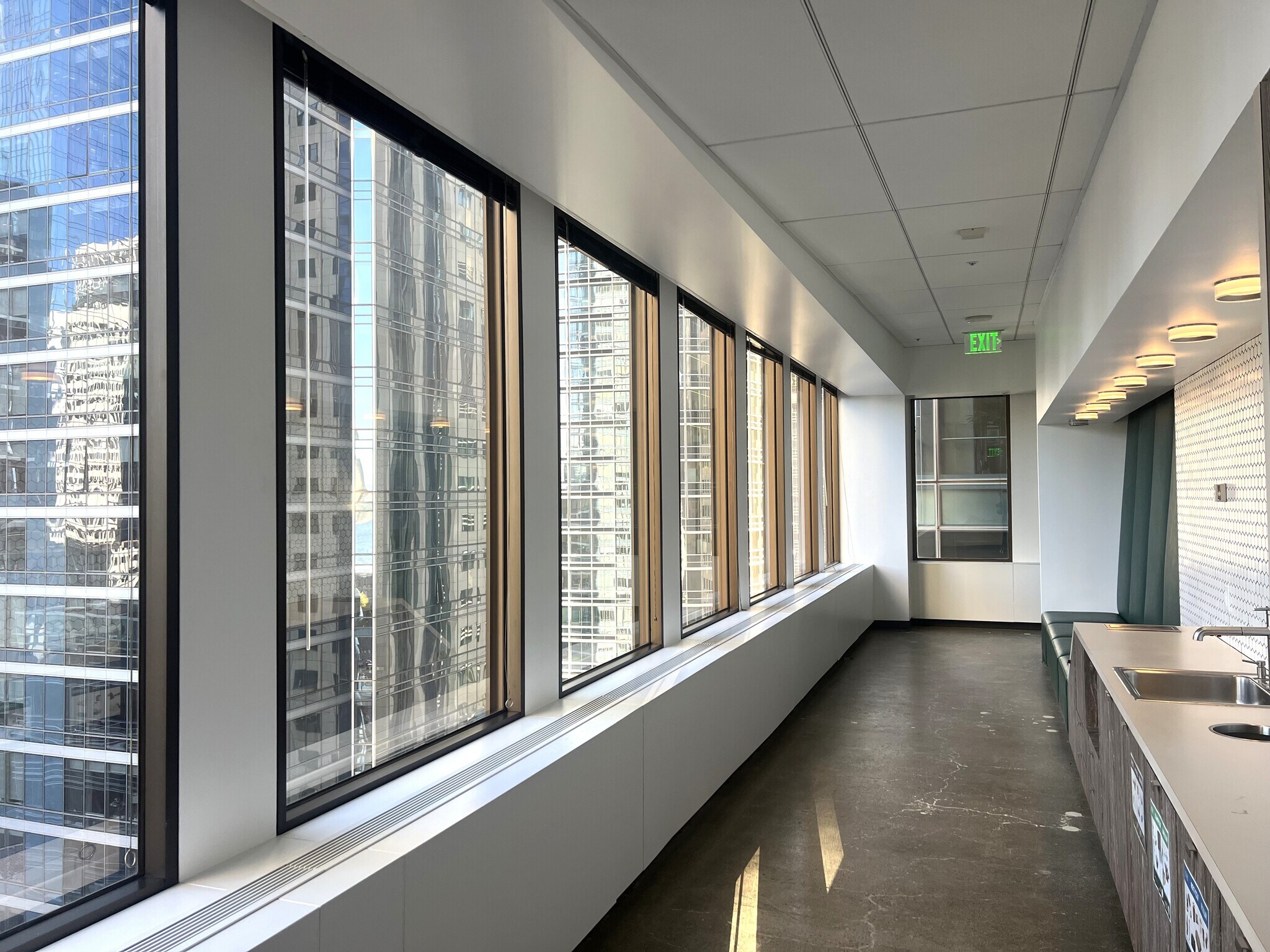 300 Mission St, San Francisco, CA for lease Interior Photo- Image 1 of 6