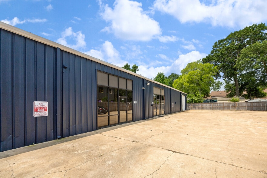 1411 Upland Dr, Houston, TX for lease - Building Photo - Image 3 of 5