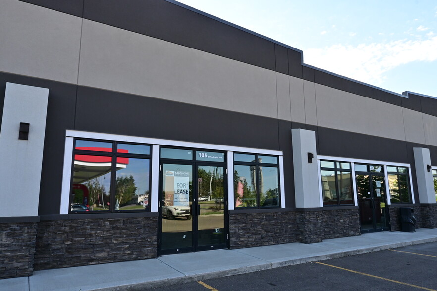 2 Hawkridge Blvd, Penhold, AB for lease - Building Photo - Image 2 of 5