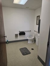 258 Corporate Dr, Madison, WI à louer Photo intérieure- Image 2 de 2