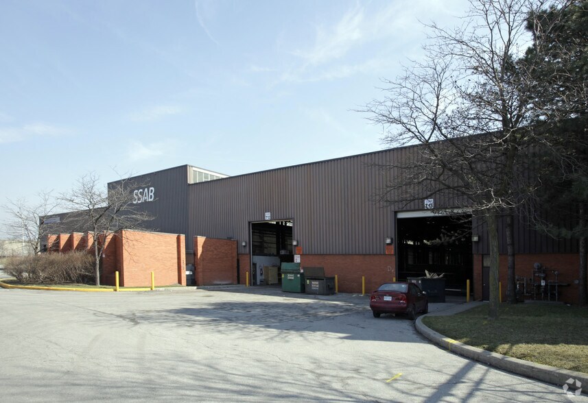 1051 Tapscott Rd, Toronto, ON à louer - Photo du bâtiment - Image 2 de 3