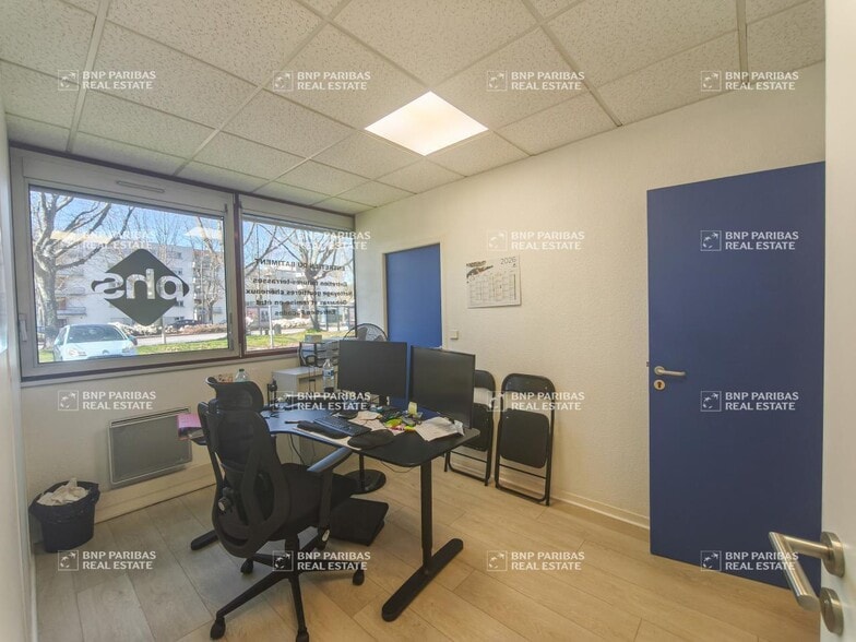 Office in Rennes for sale - Interior Photo - Image 3 of 5