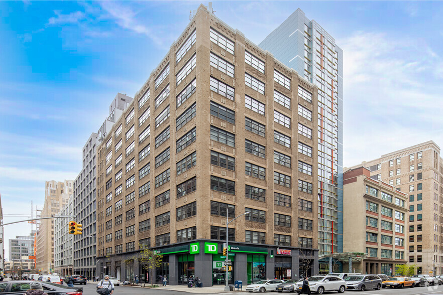 175 Varick St, New York, NY for lease - Building Photo - Image 2 of 6