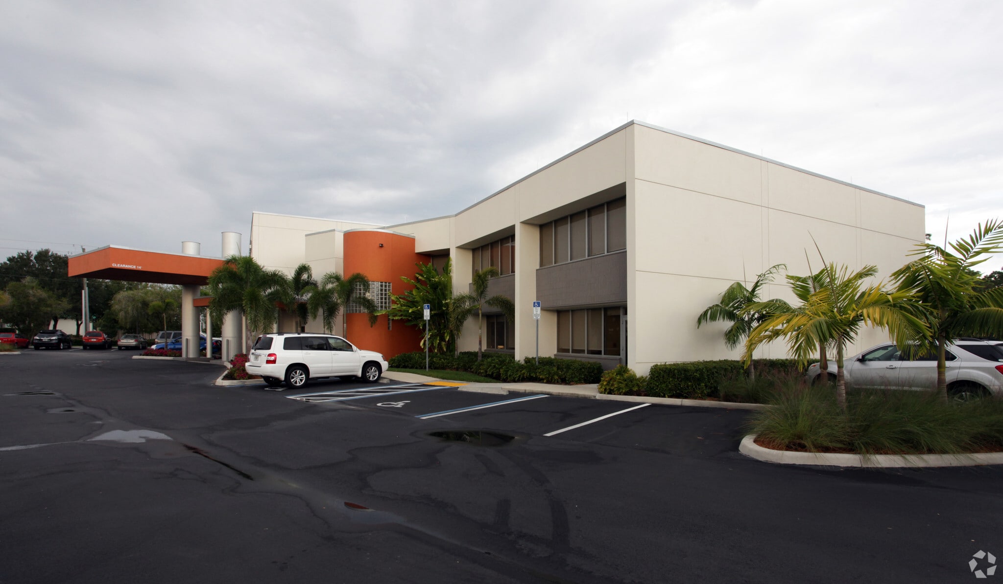 4571 Colonial Blvd, Fort Myers, FL for lease Primary Photo- Image 1 of 8