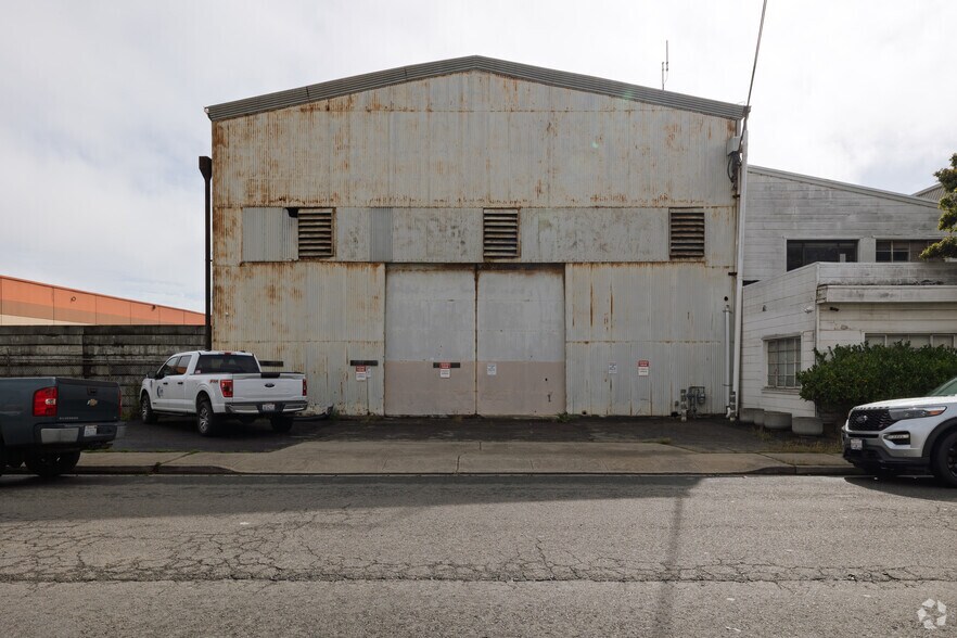 141 S Maple Ave, South San Francisco, CA à vendre - Photo du bâtiment - Image 2 de 22