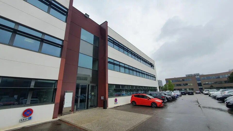Bureau dans Pessac à louer - Photo du bâtiment - Image 1 de 6