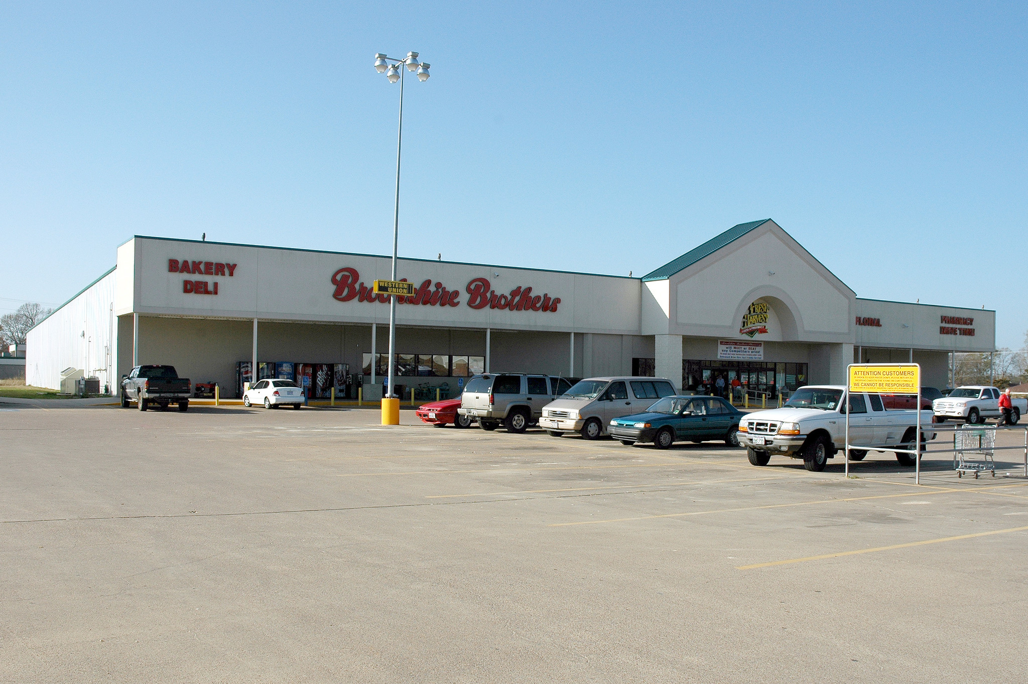 1201 W Church St, Livingston, TX for lease Building Photo- Image 1 of 4