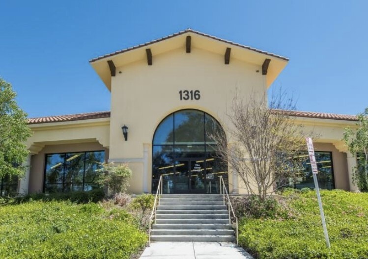 1316 Newbury Rd, Thousand Oaks, CA for sale - Building Photo - Image 3 of 6