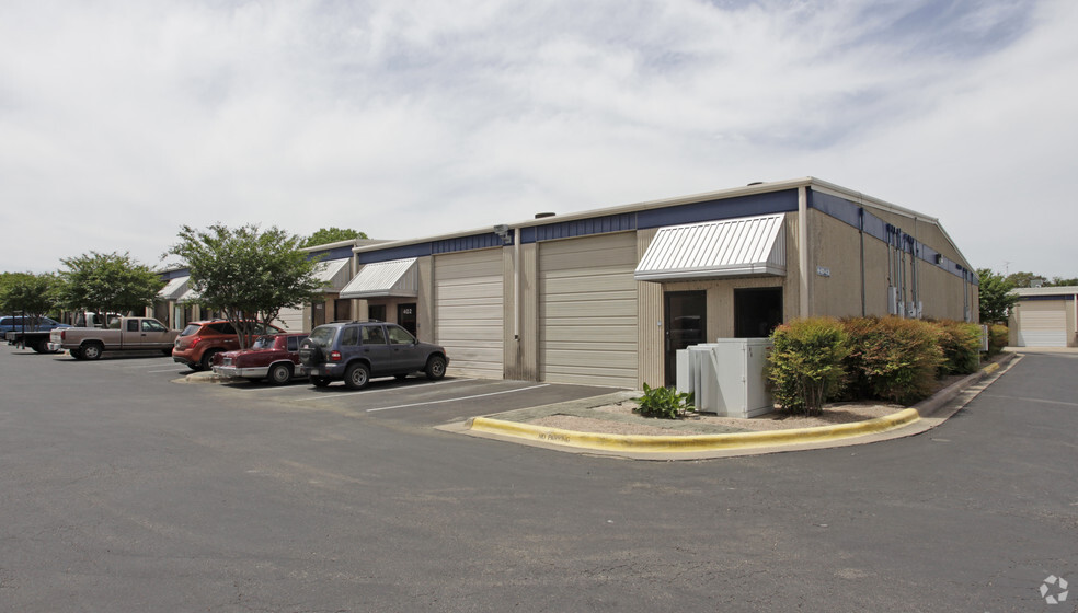 501 W Powell Ln, Austin, TX for lease - Building Photo - Image 2 of 2