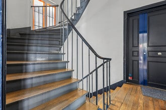 71 Rue De La Fontaine Au Roi, Paris for lease Interior Photo- Image 2 of 11