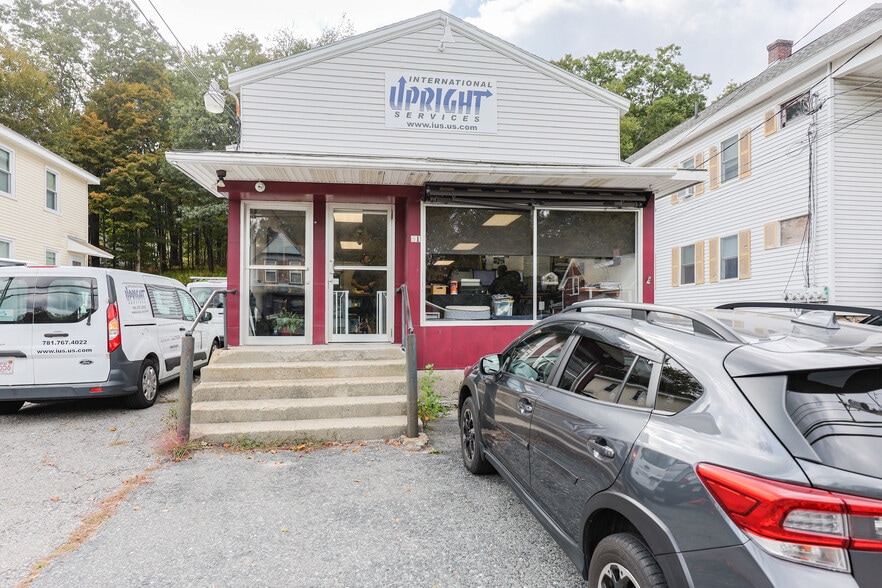 31-37 Leicester St, North Oxford, MA for lease - Building Photo - Image 3 of 22