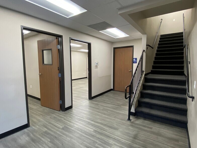 17100 Norwalk Blvd, Cerritos, CA à vendre - Photo du bâtiment - Image 3 de 9