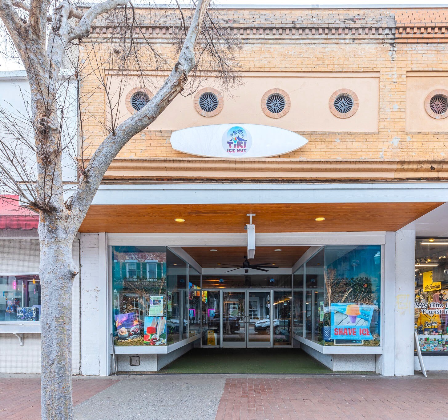 110 E Broughton St, Savannah, GA à vendre Photo du bâtiment- Image 1 de 1