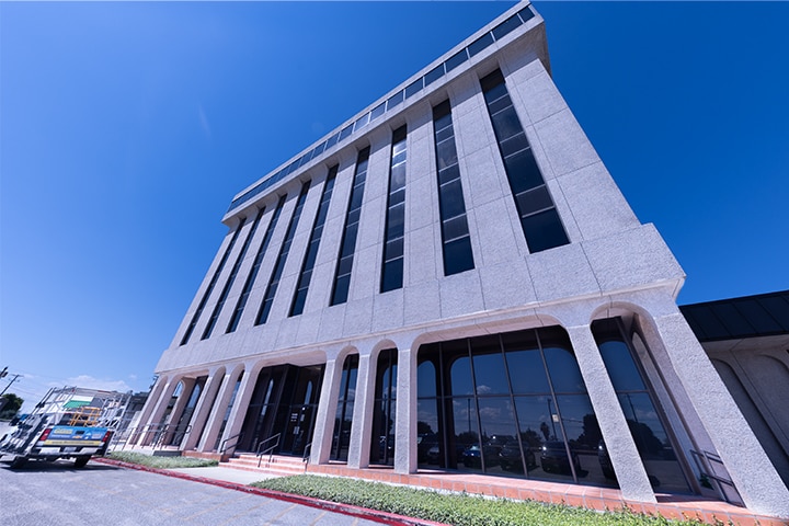 3649 Leopard St, Corpus Christi, TX for lease - Building Photo - Image 2 of 15