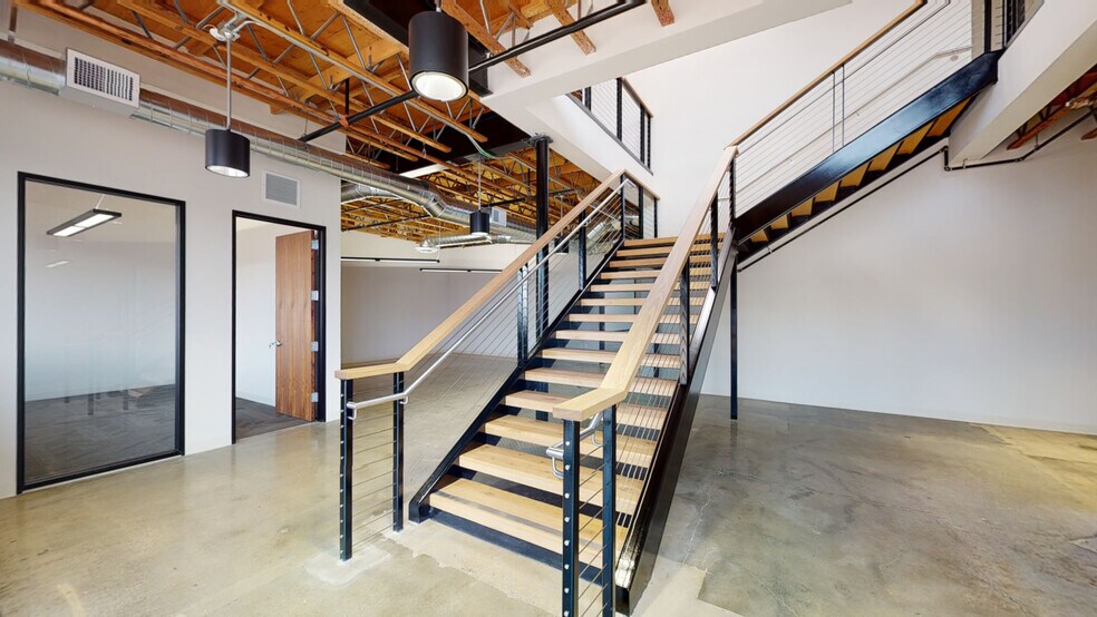 2445-2460 E 12th St, Los Angeles, CA à louer - Numérisation 3D de Matterport - Image 3 de 35