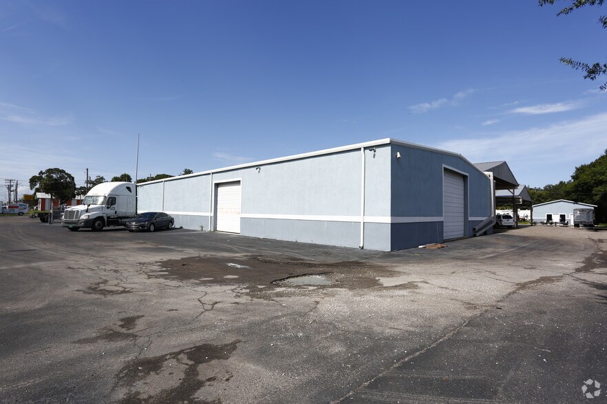 10905 S US Highway 41, Gibsonton, FL for lease - Building Photo - Image 1 of 15