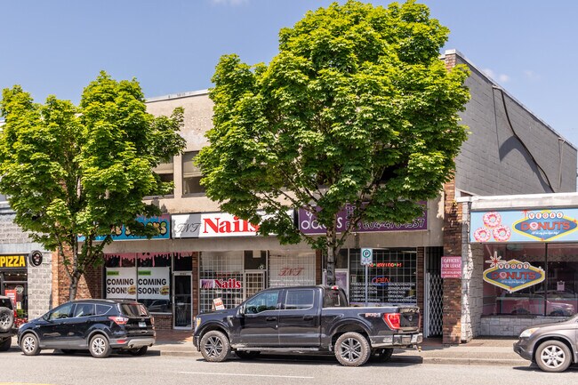 Plus de détails pour 22359 Lougheed Hwy, Maple Ridge, BC - Bureau à louer